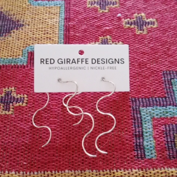 Silver Hypoallergenic Nickel Free Earrings. Brand New - Picture 2 of 3